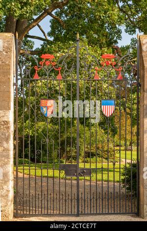 OXFORD STADT ENGLAND CHRIST CHURCH COLLEGE TORE, DIE IN DIE GARTEN Stockfoto