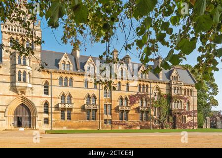 OXFORD CITY ENGLAND CHRIST CHURCH COLLEGE DAS WIESENGEBÄUDE Stockfoto