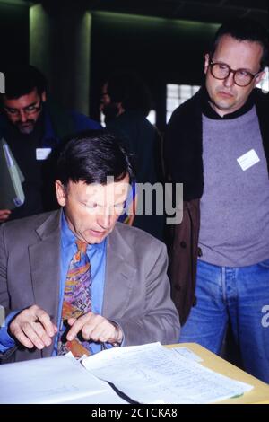 Antoine Waechter nimmt am Nationalkongress der Ecology Party Les Verts, Chambéry, Savoie, Frankreich, 1994 Teil Stockfoto