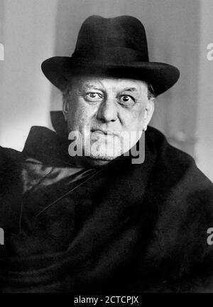 Aleister Crowley. Porträt des englischen Okkultisten, Magiers und Schriftstellers Edward Alexander Crowley (1875-1947), 1929 Stockfoto