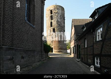 Das historische Dorfzentrum von Liedberg in NRW Stockfoto