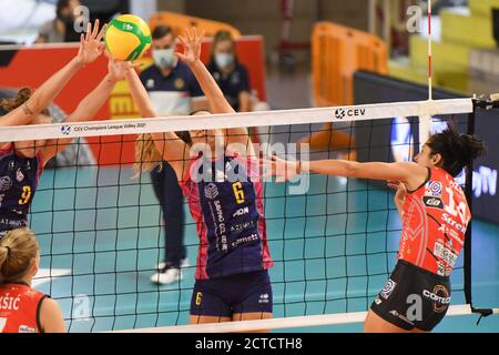 scandicci, Italien, 22 Sep 2020, LAZIC Jelena (Tent OBRENOVAC) während Savino Del Bene Scandicci vs OK Tent Obranovac, Volleyball Champions League Women - Credit: LM/Filippo Tomasi/Alamy Live News Stockfoto