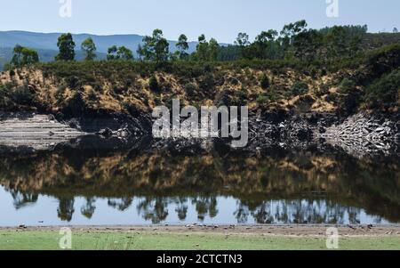 Abstrakte Landschaft im Mäander von Melero, Riomalo de Abajo, Las Hurdes, Cáceres, Spanien Stockfoto