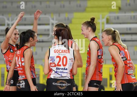 Scandicci, Italien. September 2020. Tent OBRENOVAC Team während Savino Del Bene Scandicci vs OK Tent Obranovac, Volleyball Champions League Frauen in scandicci, Italien, September 22 2020 Kredit: Unabhängige Fotoagentur/Alamy Live News Stockfoto