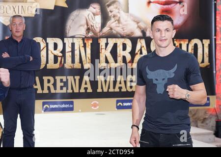 Robin Krasniqi bei der Pressekonferenz Deutsche Meisterschaft im Schwestegewicht in Der Veranstaltungsstätte Johanniskirche in Magdeburg,22.9.2020 Stockfoto