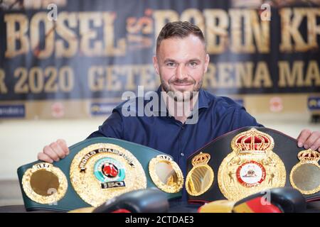 Dominic Bösel bei der Pressekonferenz Deutsche Meisterschaft im Schwestegewicht in Der Veranstaltungsstätte Johanniskirche in Magdeburg,22.9.2020 Stockfoto