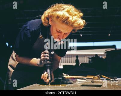 Arbeiten in der Montage und Reparatur Abt. der Naval Air Base, Corpus Christi, Texas - August 1942 Stockfoto