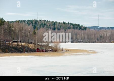 Gefrorene See sind in Finnland Stockfoto