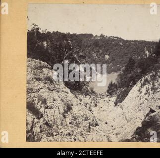 Blick auf den Niagara River von den Ufern., Mason, Samuel (Samuel J.), Fotograf, New York (Staat), Niagara Falls (N.Y. und ONT Stockfoto
