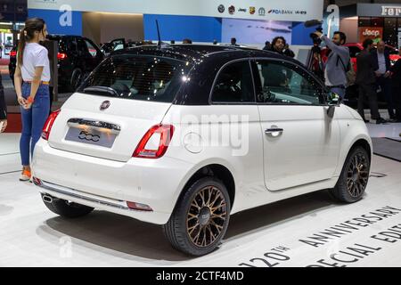 120. Jubiläum Sonderedition Fiat 500L auf dem 89. Genfer Autosalon präsentiert. GENF, SCHWEIZ - 6. MÄRZ 2019 Stockfoto