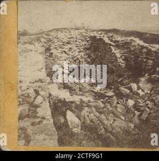 Ruinen von Ticonderoga. Keller der Gußlinie der Kaserne, zeigt Eingang zum Ofen, Blick nach Norden., Stoddard, Seneca Ray (1844-1917), New York (Staat), Ticonderoga (N.Y Stockfoto