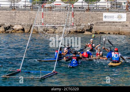 Kanu-Polo-Spiel in Amalfi, Kampanien, Italien Stockfoto