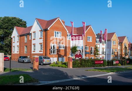 Hale Lodge, neue Wohnungen / Wohnungen zum Verkauf von Churchill Ruhestand leben in Fitzalan Road, Littlehampton, West Sussex, England, Großbritannien. Stockfoto