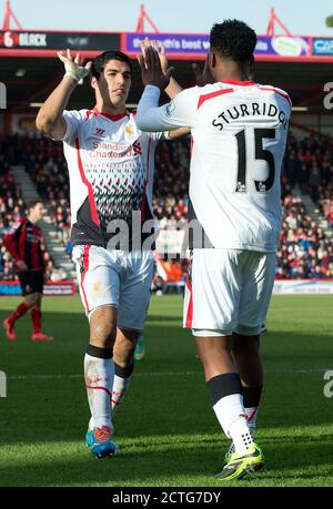 Daniel Sturridge feiert sein Ziel mit Luis Suarez AFC Bournemouth gegen Liverpool FA CUP Runde 4 Copyright Picture : Mark Pain / ALAMY Stockfoto