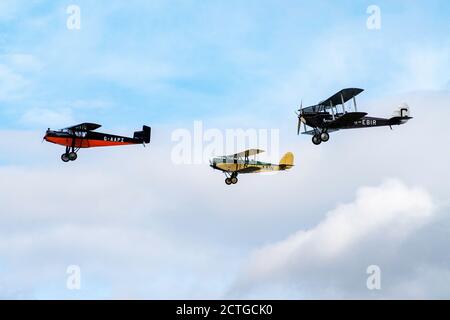 Fliegen Sie vorbei an Comper CLA7, Desouter Mk1 und Parnall Elf II Stockfoto