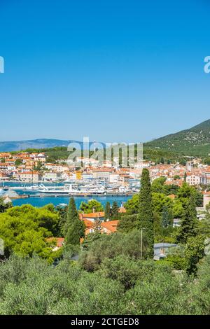 Panoramablick auf die Stadt Cres auf der Insel Cres in Kroatien Stockfoto