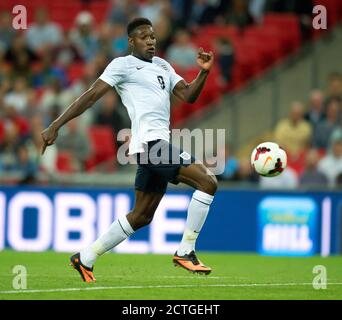 DANNY WELBECK GEBÜHREN BIS ZU SEINEM ERSTEN TOR ENGLAND GEGEN MOLDAWIEN FOTO: © MARK PAIN / ALAMY Stockfoto