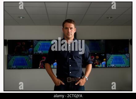 BT SPORT FUSSBALL-EXPERTE MICHAEL OWEN, FOTOGRAFIERT IN DER TV-STUDIOS DES SENDERS BILDNACHWEIS : © MARK PAIN / ALAMY STOCK FOTO Stockfoto