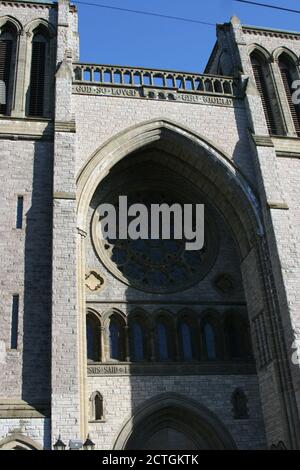 VICTORIA, BC, KANADA - 15. Februar 2009: Nahaufnahme der Vorderseite der Christ Church Cathedral in Victoria, BC, Kanada. Stockfoto