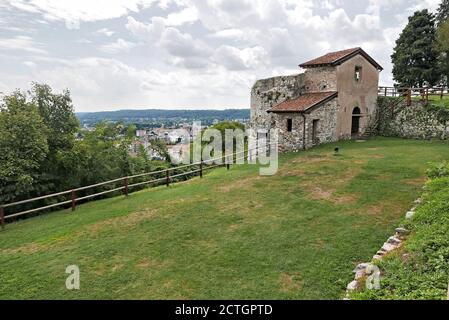 Rocca di Arona, Burgruine in Arona, Italien Stockfoto