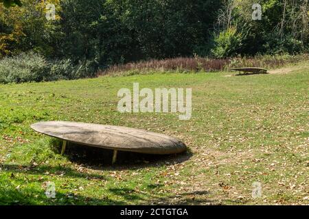 B17 Crash Site Memorial auf Reigate Hill, Gedenken an neun USAAF-Besatzungen, die bei einem Absturz ihres Flugzeugs hier im Jahr 1945 in Surrey, Großbritannien, ums Leben kamen Stockfoto