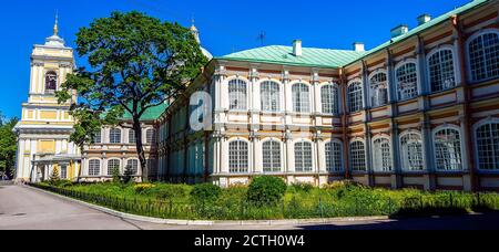 Hof der Heiligen Dreifaltigkeit Alexander Newski Lavra in Sankt Petersburg. Russland. Stockfoto