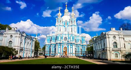 Smolny Kloster oder Smolny Kloster der Auferstehung (Woskresenski). St. Petersburg, Russland Stockfoto