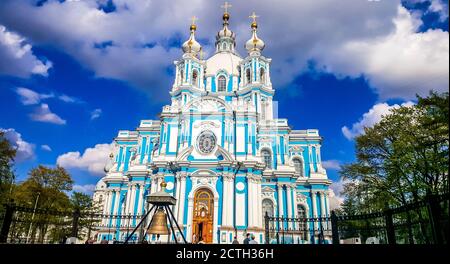 Smolny Kloster oder Smolny Kloster der Auferstehung (Woskresenski). St. Petersburg, Russland Stockfoto