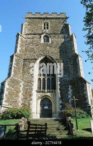 Der Turm der Allerheiligen Kirche aus dem 15. Jahrhundert in Hastings Old Town, East Sussex, Südengland Stockfoto