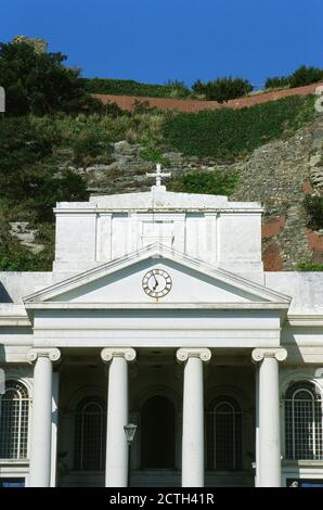 St Mary in der Burg Kunst Veranstaltungsort, ein ehemaliges Kirchengebäude, im Zentrum von Pelham Crescent, Hastings, East Sussex, Südengland Stockfoto