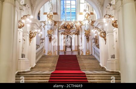 Das Innere der Staatlichen Eremitage, ein Museum für Kunst und Kultur in Sankt Petersburg, Russland. Stockfoto