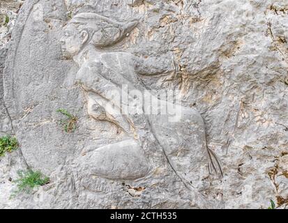 Cervara, eines der malerischsten Dörfer des Apennin-Gebirges, liegt etwa 1000 über dem Meeresspiegel. Hier insbesondere seine geschnitzten Felsen Stockfoto