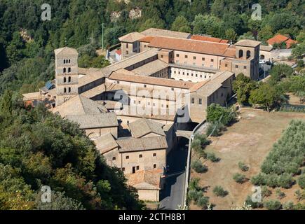 Subiaco, Italien - Santa Scolastica ist eines der 12 Klöster, das von Benedikt von Nursia in Subiaco gegründet wurde und das älteste Benediktinerkloster der Welt ist Stockfoto