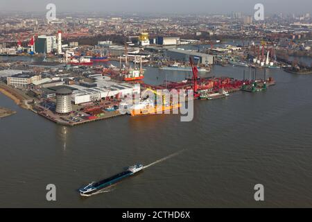 ROTTERDAM - Luftaufnahme des Hafens Stockfoto