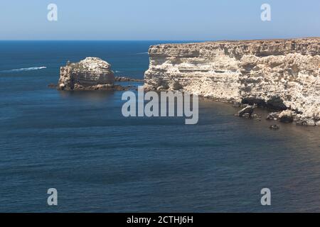 Felsenschildkröte vor der Küste des Kaps Tarkhankut, Krim, Russland Stockfoto