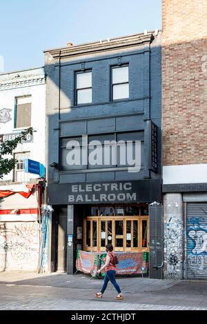 Der Electric Ballroom, ein kultiger Musiksaal in Camden Town, wurde seit der Lockerung der Sperrbestimmungen teilweise wiedereröffnet, London, Großbritannien Stockfoto