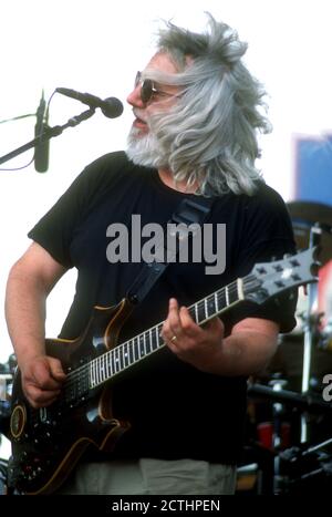 LAS VEGAS, 21. Mai: Jerry Garcia tritt mit The Grateful Dead im Sam Boyd Silver Bowl, Las Vegas, 21. Mai 1995 auf. Quelle: Stephen Dorian Miner/Mediapunch Stockfoto