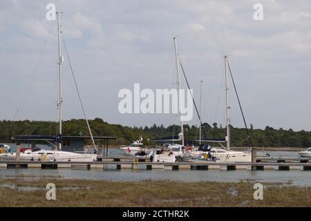 Boote in Buckler's Hard entlang des Beaulieu River in hampshire Stockfoto