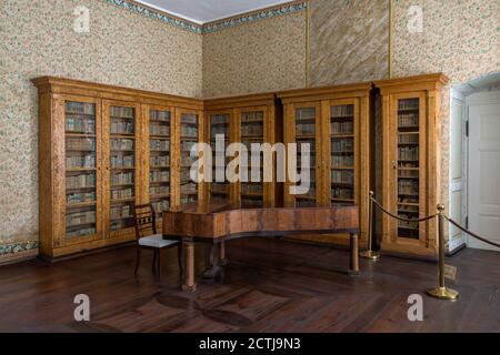 Die fürstliche Bibliothek (deutsch: Fürstliche Bibliothek2) von Schloss Corvey in Höxter, ein UNESCO-Weltkulturerbe Stockfoto