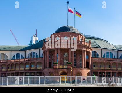 Frankfurt, Hessen, Deutschland: Festhalle Frankfurt eine Mehrzweckarena, erbaut 1909, Teil der Messe Frankfurt Stockfoto