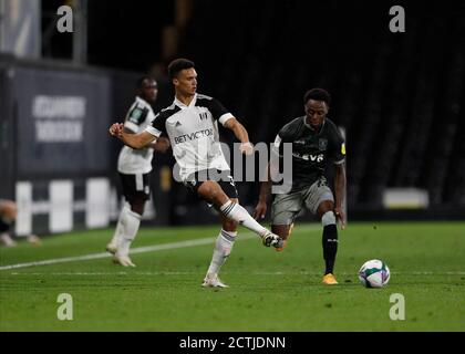 Craven Cottage, London, Großbritannien. September 2020. English Football League Cup, Carabao Cup Football, Fulham versus Sheffield Mittwoch; Antonee Robinson of Fulham Kredit: Action Plus Sports/Alamy Live News Stockfoto