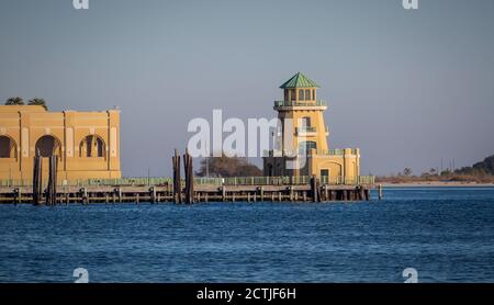 Leuchtturm am Yachthafen des Beau Rivage Hotel und Casino in Biloxi, Mississippi Stockfoto