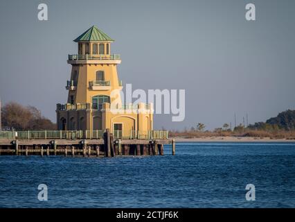 Leuchtturm am Yachthafen des Beau Rivage Hotel und Casino in Biloxi, Mississippi Stockfoto