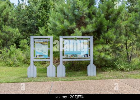 Karte und Verzeichnis im Besucherzentrum im Davis Bayou Gebiet der Gulf Islands National Seashore in Ocean Springs, Mississippi Stockfoto