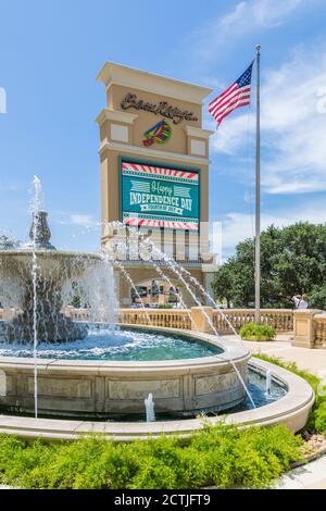 Ankündigung des Unabhängigkeitstages auf dem Schild des Beau Rivage Hotels und Casinos in Biloxi, Mississippi Stockfoto