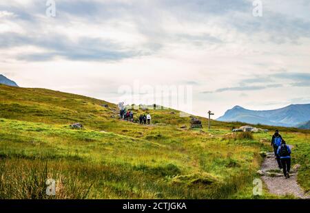 Achintee / UK - August 24 2019: Dies ist der Ausgangspunkt für den "Bergweg", die beliebteste Route auf den Ben Nevis. Achintee liegt ca. 2 km südlich Stockfoto