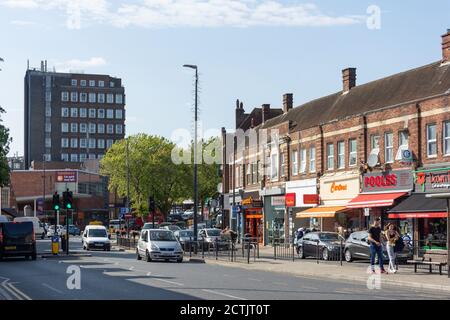 Geschäfte und Restaurants, The Broadway, Stanmore, London Borough of Harrow, Greater London, England, Vereinigtes Königreich Stockfoto