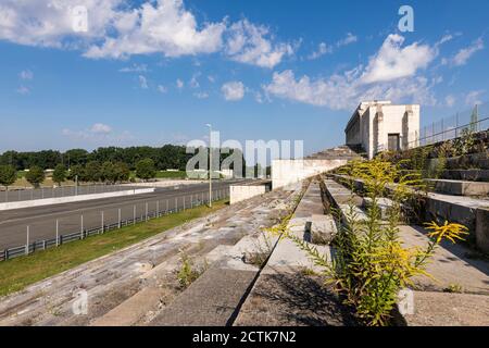 Deutschland, Bayern, Nürnberg, Tribüne von Zeppelinfeld in ehemaligen Nazi-Partei-Rallye-Gelände Stockfoto