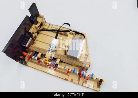 Das LEGO Piano Modell, das zur Ideas Series mit der Seriennummer 21323 gehört, wird am 1. August 2020 angezeigt. Das Modell, das von OV Stockfoto