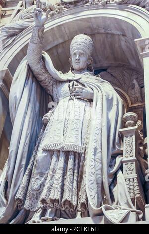 Vatikanstadt, Europa. Leo XII Statue de Fabris 1836 Petersdom Vatikanstadt. (Nur für redaktionelle Zwecke) Stockfoto